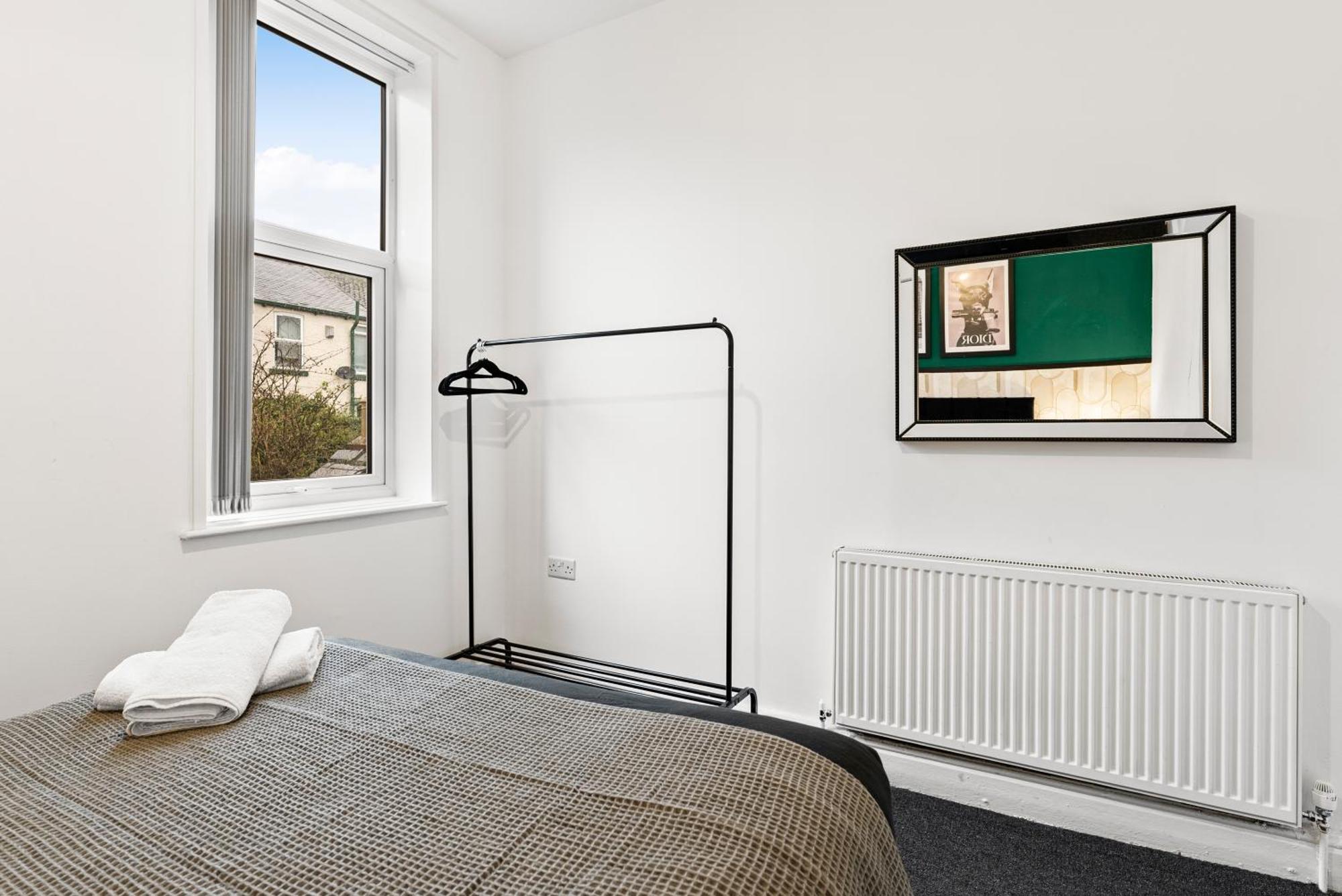 Apartamento 20 Percent Off! Stylish Sheffield Abode Sleeps 12 Exterior foto